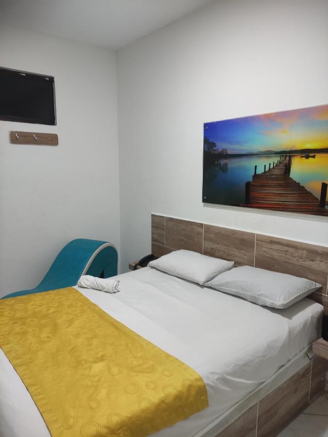 Hotel Brisas מדיין מראה חיצוני תמונה