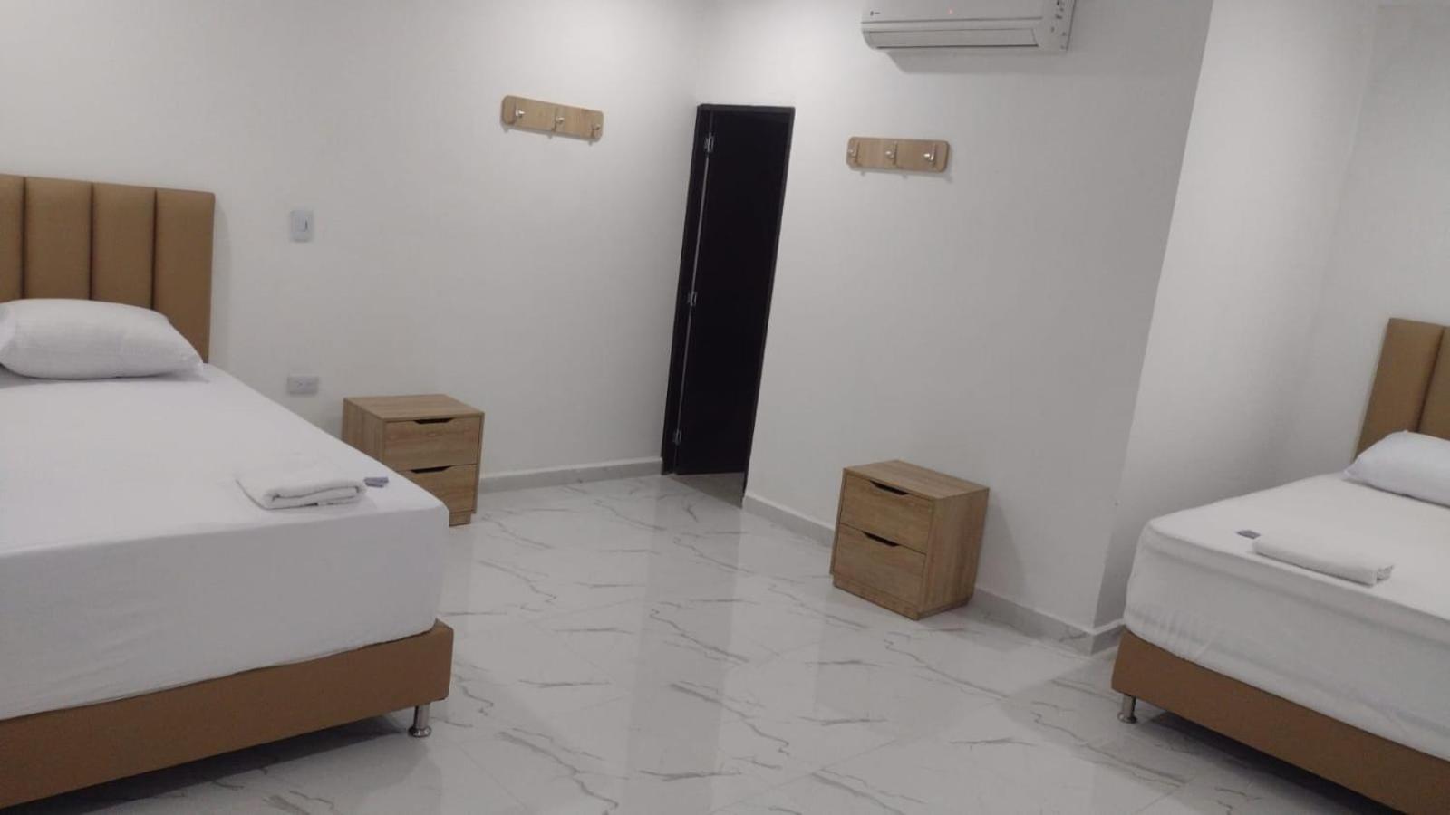 Hotel Brisas מדיין מראה חיצוני תמונה