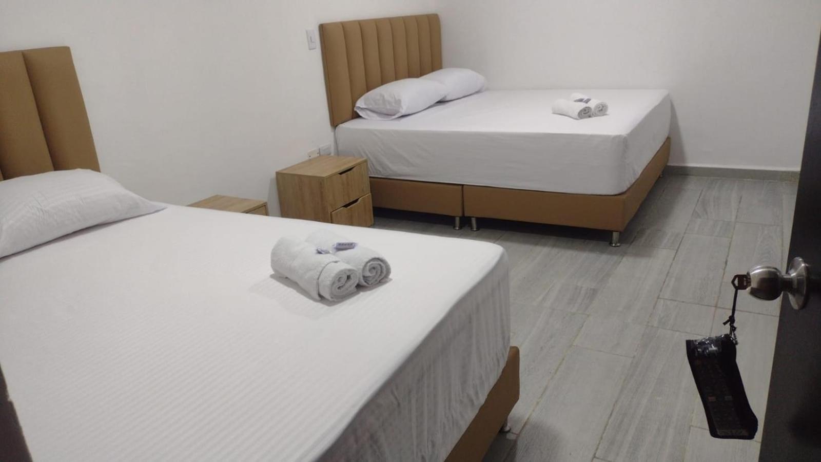 Hotel Brisas מדיין מראה חיצוני תמונה